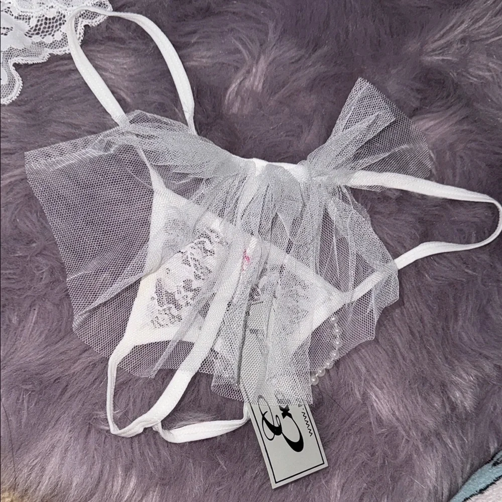 2pc Elegant White Lace Lingerie